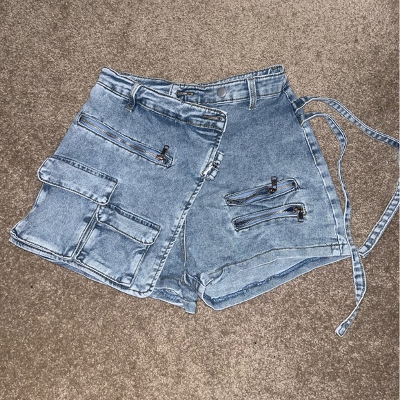 MICAS Flap Pocket Denim Wrap Sky Blue Shorts | Size L - Picture 1 of 2